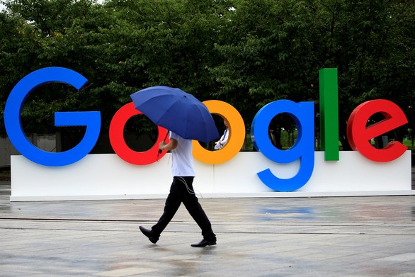 Facebook, Google hợp tác tình báo Mỹ chống can thiệp bầu cử tổng thống 2020 - Ảnh 1. Facebook, Google hợp tác tình báo Mỹ chống can thiệp bầu cử tổng thống 2020 - Ảnh 1.
