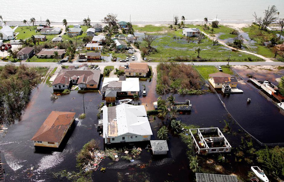 Bahamas tính sổ sau bão Dorian: Lo thiệt hại nhân mạng cả ngàn - Ảnh 1.
