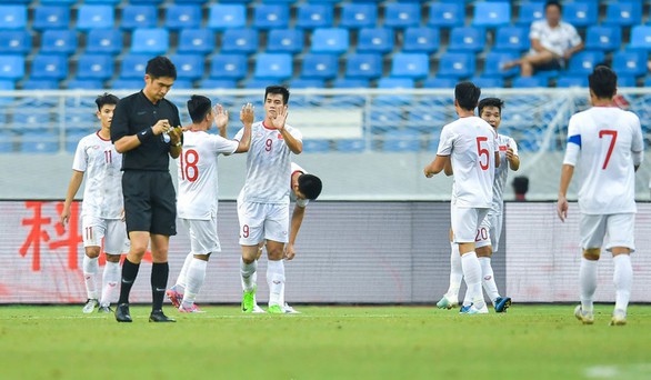 U22 Trung Quốc - U22 Việt Nam 0-2: HLV Park Hang Seo hài lòng - Ảnh 1. U22 Trung Quốc - U22 Việt Nam 0-2: HLV Park Hang Seo hài lòng - Ảnh 1.