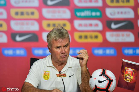 Thua U22 Việt Nam, HLV Hiddink hứa làm mọi cách giúp Trung Quốc dự Olympic Tokyo 2020 - Ảnh 1. Thua U22 Việt Nam, HLV Hiddink hứa làm mọi cách giúp Trung Quốc dự Olympic Tokyo 2020 - Ảnh 1.