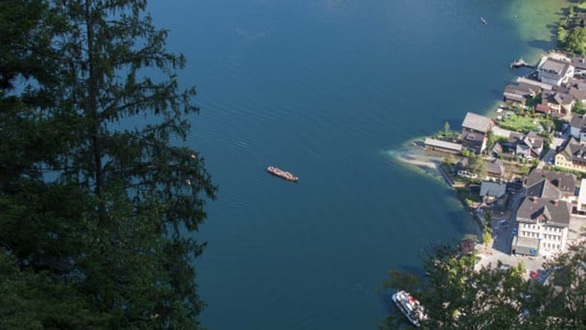 Khách quá đông, làng cổ tích Hallstatt vỡ trận - Ảnh 3. Khách quá đông, làng cổ tích Hallstatt vỡ trận - Ảnh 3.