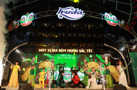 Huda mang mùa lễ hội tết tưng bừng tới miền Trung - Ảnh 1. Huda mang mùa lễ hội tết tưng bừng tới miền Trung - Ảnh 1.