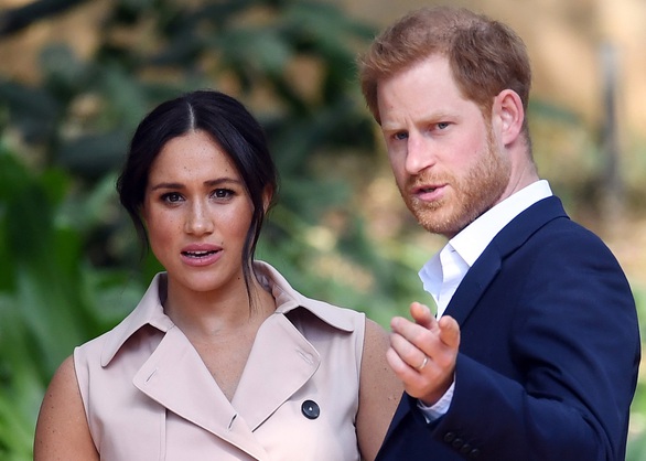 Vợ chồng hoàng tử Harry quyết chí ra riêng vì có rất nhiều tổn thương? - Ảnh 1. Vợ chồng hoàng tử Harry quyết chí ra riêng vì có rất nhiều tổn thương? - Ảnh 1.