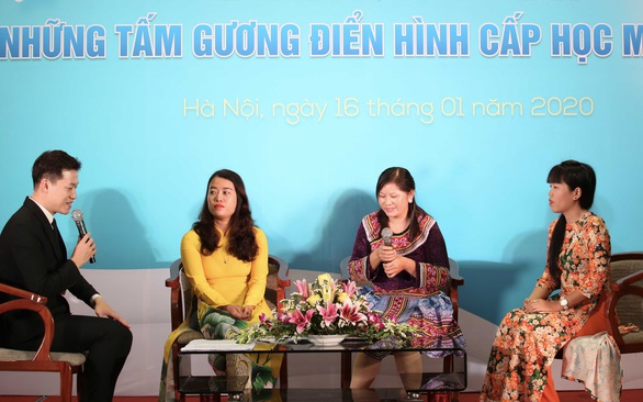Những cô nuôi dạy trẻ can trường - Ảnh 4. Những cô nuôi dạy trẻ can trường - Ảnh 4.