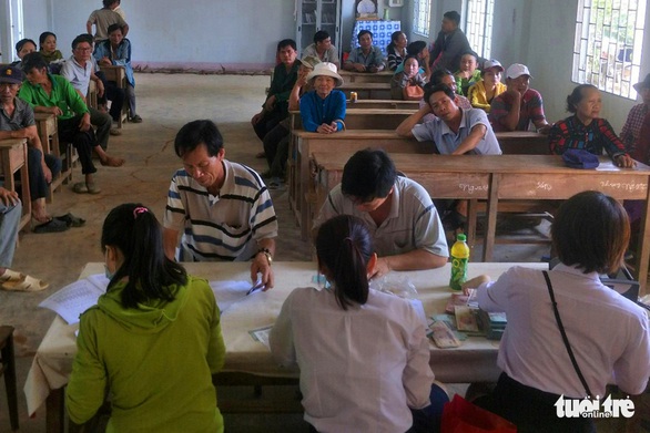 Người dân bị voi rừng phá hoại tài sản nhận hỗ trợ 800 triệu đồng - Ảnh 1. Người dân bị voi rừng phá hoại tài sản nhận hỗ trợ 800 triệu đồng - Ảnh 1.