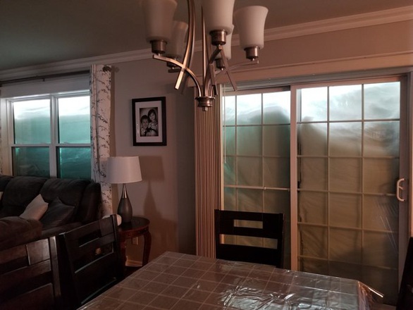 Tuyết phủ dày tới 70cm, Canada ban bố tình trạng khẩn cấp - Ảnh 1. Tuyết phủ dày tới 70cm, Canada ban bố tình trạng khẩn cấp - Ảnh 1.