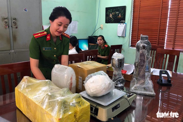 Phát hiện điểm sản xuất thuốc lắc quy mô lớn ngày giáp tết - Ảnh 1. Phát hiện điểm sản xuất thuốc lắc quy mô lớn ngày giáp tết - Ảnh 1.