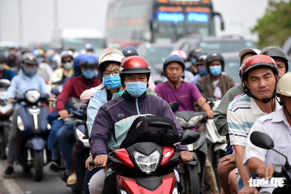 Vợ ơi, về quê ăn tết thôi! - Ảnh 1. Vợ ơi, về quê ăn tết thôi! - Ảnh 1.