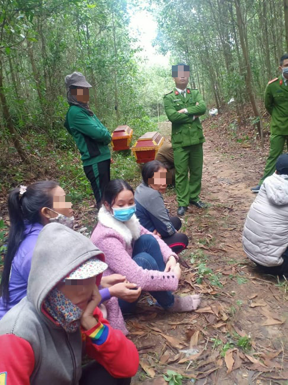 Phát hiện hai người đàn ông chết trong bìa rừng sáng mùng 5 tết - Ảnh 1. Phát hiện hai người đàn ông chết trong bìa rừng sáng mùng 5 tết - Ảnh 1.