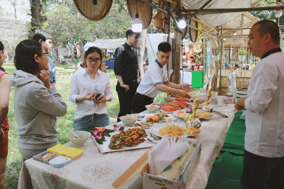 Ẩm thực Lễ hội Tết Việt - Tet Festival 2020 hút khách - Ảnh 1.