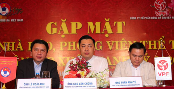 Ông Trần Anh Tú: VPF không được phép trả lời khi nào thì có VAR - Ảnh 4. Ông Trần Anh Tú: VPF không được phép trả lời khi nào thì có VAR - Ảnh 4.