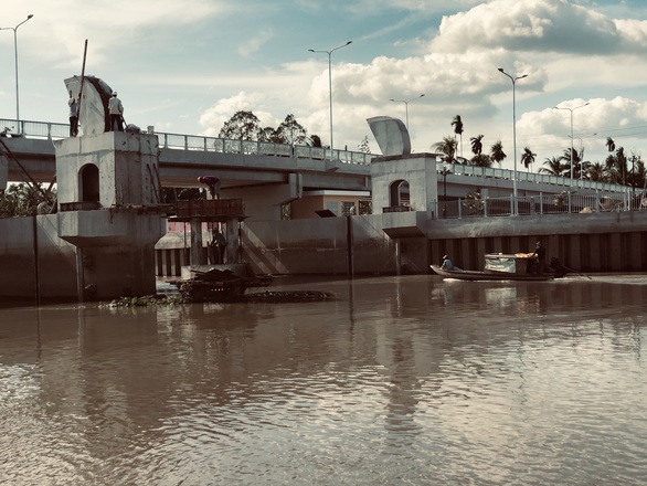 Phó Thủ tướng Trịnh Đình Dũng: Không để hộ dân nào thiếu nước sinh hoạt - Ảnh 2. Phó Thủ tướng Trịnh Đình Dũng: Không để hộ dân nào thiếu nước sinh hoạt - Ảnh 2.