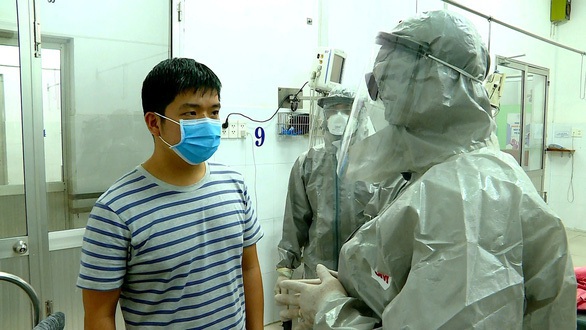 Khỏi bệnh, nhưng khi nào bệnh nhân Trung Quốc nhiễm virus corona ra viện? - Ảnh 1. Khỏi bệnh, nhưng khi nào bệnh nhân Trung Quốc nhiễm virus corona ra viện? - Ảnh 1.