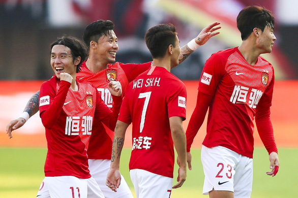 Trung Quốc hoãn vô thời hạn các giải đấu bóng đá trong nước vì virus Corona - Ảnh 1.