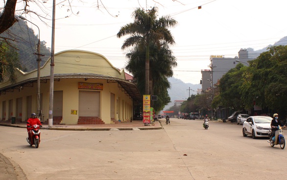 Cửa khẩu vắng như chùa Bà Đanh trong dịch cúm corona - Ảnh 4. Cửa khẩu vắng như chùa Bà Đanh trong dịch cúm corona - Ảnh 4.