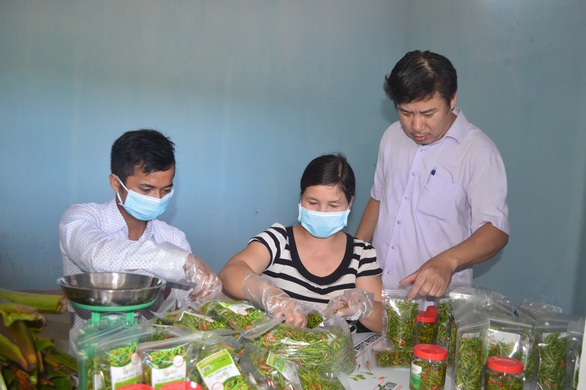 Người mở đường đưa đặc sản H’rê vào mâm cỗ Tết - Ảnh 1. Người mở đường đưa đặc sản H’rê vào mâm cỗ Tết - Ảnh 1.