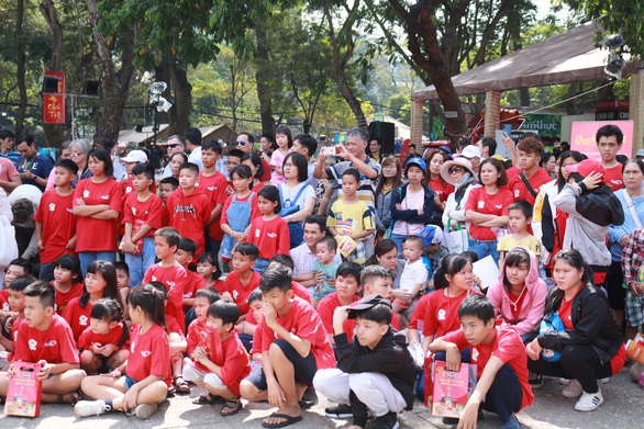 Hoạt động thiện nguyện ‘Tết trẻ em’ tại Lễ hội Tết Việt 2020 - Ảnh 7. Hoạt động thiện nguyện ‘Tết trẻ em’ tại Lễ hội Tết Việt 2020 - Ảnh 7.
