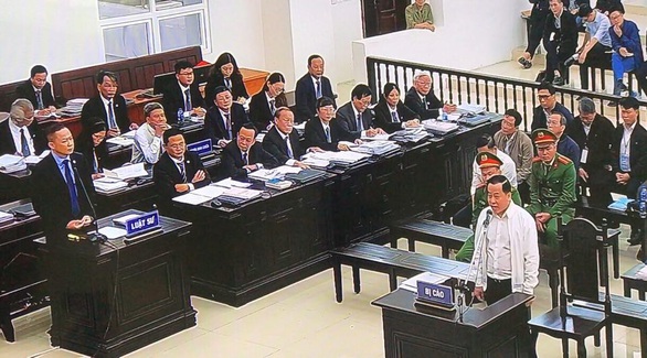 Phan Văn Anh Vũ: Bị cáo có tội không sao nhưng oan và nhục nhã cho lãnh đạo TP Đà Nẵng - Ảnh 1. Phan Văn Anh Vũ: Bị cáo có tội không sao nhưng oan và nhục nhã cho lãnh đạo TP Đà Nẵng - Ảnh 1.