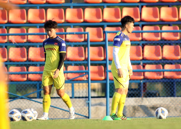 U23 Việt Nam chốt danh sách chính thức: Ông Park quyết giữ Đình Trọng - Ảnh 1. U23 Việt Nam chốt danh sách chính thức: Ông Park quyết giữ Đình Trọng - Ảnh 1.