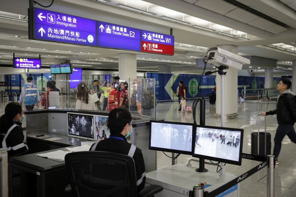 Bệnh viêm phổi lạ Trung Quốc đã lây lan: Hong Kong phát hiện 16 trường hợp - Ảnh 1. Bệnh viêm phổi lạ Trung Quốc đã lây lan: Hong Kong phát hiện 16 trường hợp - Ảnh 1.