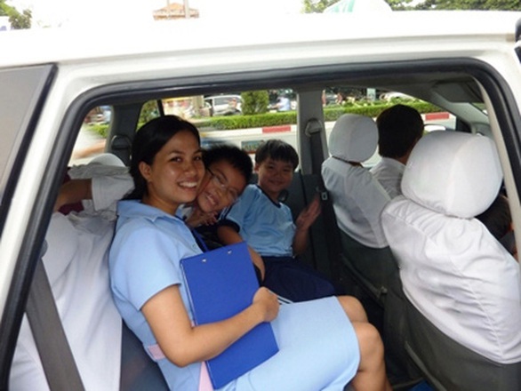 Hãng taxi chở miễn phí người bệnh, thưởng nóng tài xế - Ảnh 1. Hãng taxi chở miễn phí người bệnh, thưởng nóng tài xế - Ảnh 1.