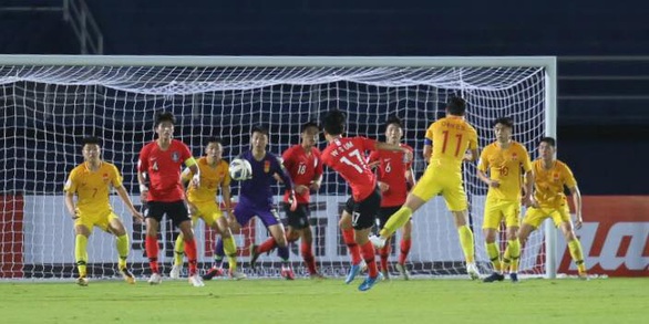 Lee Dong Jun ghi bàn phút 90+3 giúp U23 Hàn Quốc hạ gục Trung Quốc - Ảnh 2. Lee Dong Jun ghi bàn phút 90+3 giúp U23 Hàn Quốc hạ gục Trung Quốc - Ảnh 2.