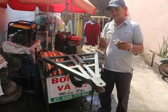 Công an tiếp nhận vụ ông Minh cô đơn ở làng đại học bị truy sát - Ảnh 1. Công an tiếp nhận vụ ông Minh cô đơn ở làng đại học bị truy sát - Ảnh 1.