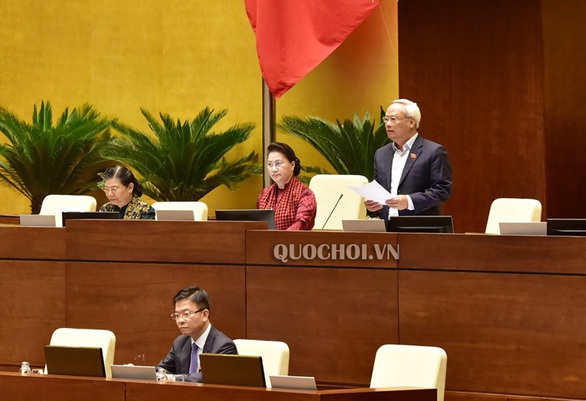 Xây dựng luật đừng nghĩ chuyện sân anh, sân tôi - Ảnh 1. Xây dựng luật đừng nghĩ chuyện sân anh, sân tôi - Ảnh 1.