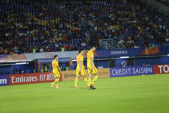 Lee Dong Jun ghi bàn phút 90+3 giúp U23 Hàn Quốc hạ gục Trung Quốc - Ảnh 4. Lee Dong Jun ghi bàn phút 90+3 giúp U23 Hàn Quốc hạ gục Trung Quốc - Ảnh 4.