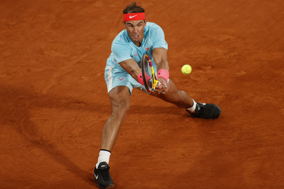 Thắng gọn Djokovic, Nadal lần thứ 20 vô địch Grand Slam - Ảnh 8. Thắng gọn Djokovic, Nadal lần thứ 20 vô địch Grand Slam - Ảnh 8.