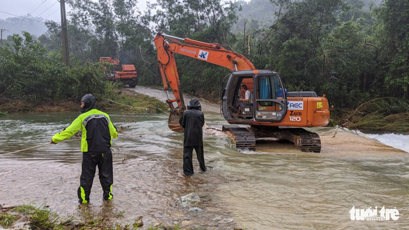 Workers at Rao Trang 3 Hydroelectric Plant - Photo 1 were contacted.