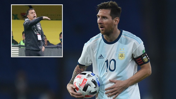 HLV Bolivia dọa ăn gan của Messi và tuyển Argentina ở độ cao 3.600m - Ảnh 1. HLV Bolivia dọa ăn gan của Messi và tuyển Argentina ở độ cao 3.600m - Ảnh 1.