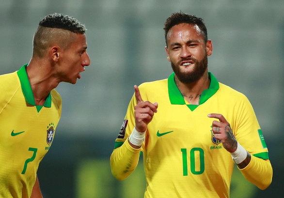 Neymar lập hat-trick, Brazil thắng ngược kịch tính Peru - Ảnh 2. Neymar lập hat-trick, Brazil thắng ngược kịch tính Peru - Ảnh 2.