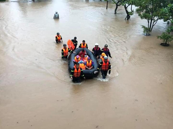 Phát huy mạnh mẽ phương châm 4 tại chỗ, bình tĩnh ứng phó mọi tình huống - Ảnh 1.