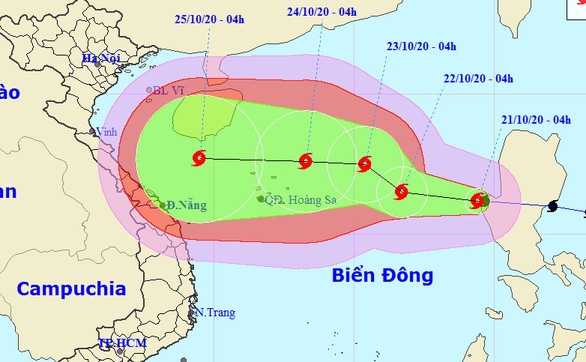 Bão số 8 liên tục tăng cấp khi hướng vào miền Trung, gió có thể giật cấp 14 - Ảnh 1.