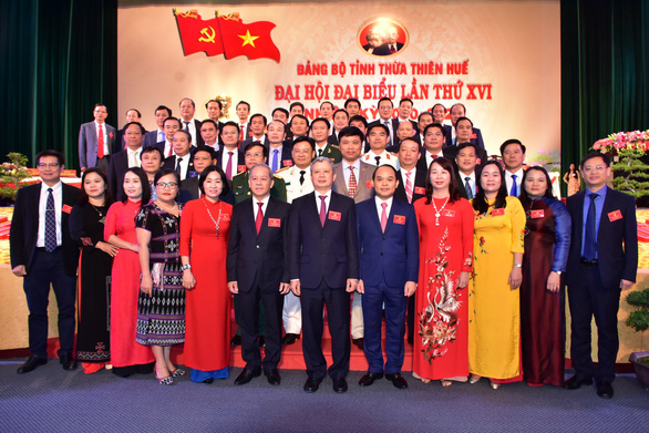 Why are 11 department directors not on the Thua Thien Hue Province Party Committee?  Photo 1.