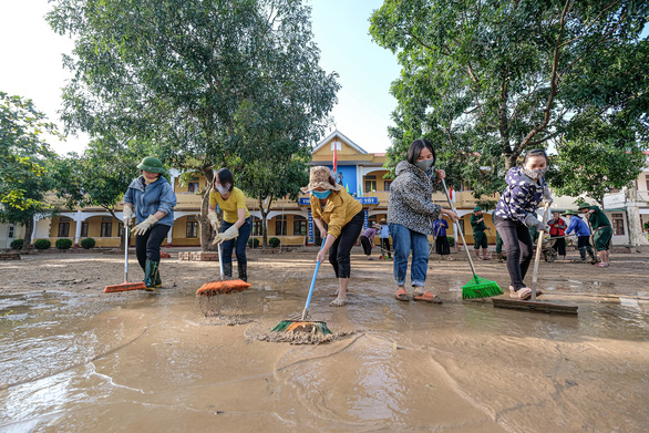 Hà Tĩnh sẽ đưa các đoàn cứu trợ đến tận nơi - Ảnh 1.