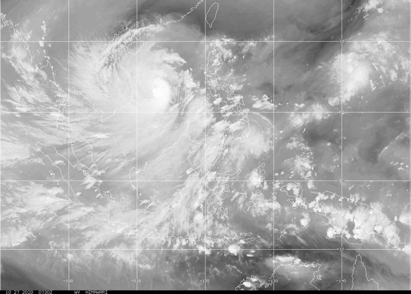 Portrait of Hurricane No.  9 at the door of Central Central - Photo 5.