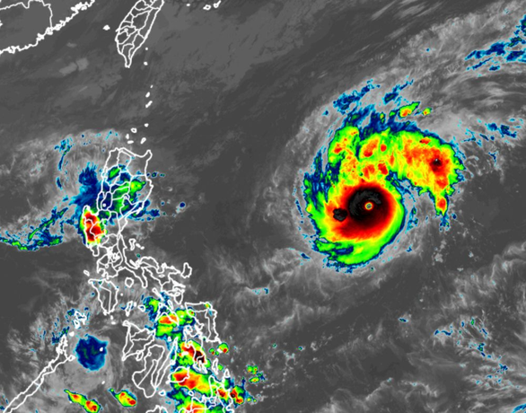 Siêu bão hủy diệt trên đường đổ bộ vào Philippines - Ảnh 1.