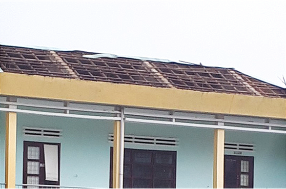 Học trò bị đất vùi, trường tan nát, thầy trò Quảng Nam khó khăn chưa từng có - Ảnh 2. Học trò bị đất vùi, trường tan nát, thầy trò Quảng Nam khó khăn chưa từng có - Ảnh 2.