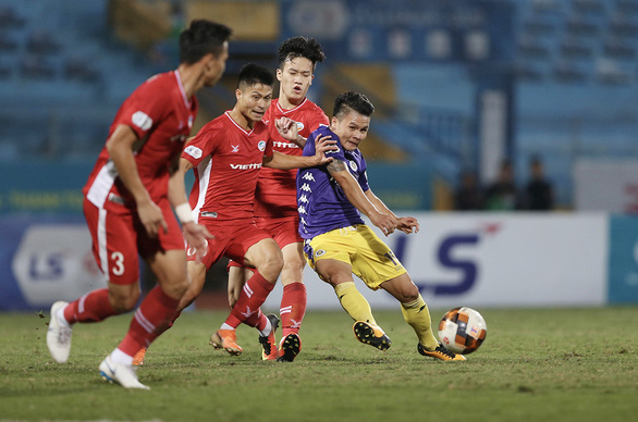 Đấu sớm vòng 5 giai đoạn 2 V-League 2020: Căng nhưng không hay - Ảnh 1. Đấu sớm vòng 5 giai đoạn 2 V-League 2020: Căng nhưng không hay - Ảnh 1.