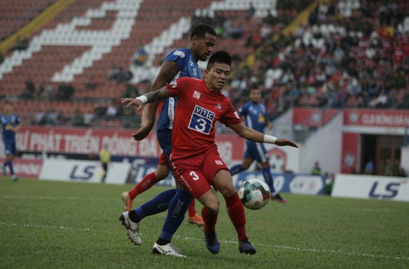 Nam Định xứng đáng trụ lại ở V-League - Ảnh 2. Nam Định xứng đáng trụ lại ở V-League - Ảnh 2.