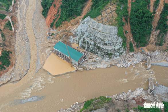 The landslide at the Dak Mi 2 hydroelectric power station: I don't think it can come back to life - Photo 1.