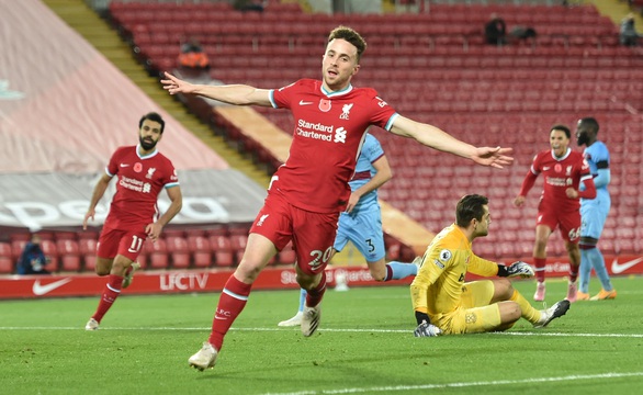 Premier League sáng 1-11: Chelsea đại thắng, Liverpool chiếm ngôi đầu bảng - Ảnh 4. Premier League sáng 1-11: Chelsea đại thắng, Liverpool chiếm ngôi đầu bảng - Ảnh 4.