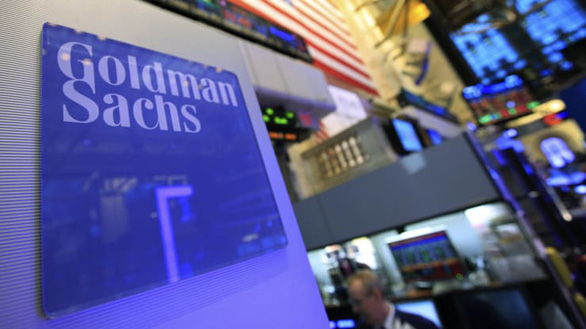 Goldman Sachs dự báo kinh tế thế giới tăng trưởng chữ V nhờ sắp có vắcxin COVID-19 - Ảnh 1.