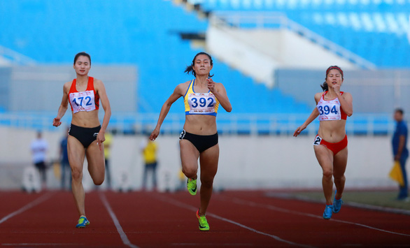 Lê Tú Chinh vượt thành tích SEA Games - Ảnh 1.