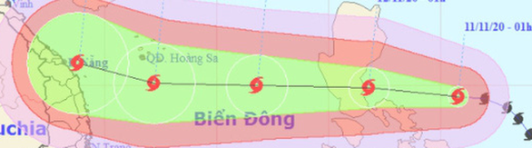 Tâm bão Vamco mạnh cấp 12, gió giật cấp 15 khi tiến gần Hoàng Sa Việt Nam - Ảnh 1.