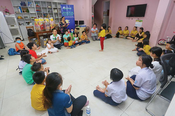 Herbalife Việt Nam tổ chức ngày hội Trung Thu cho các em nhỏ có hoàn cảnh khó khăn - Ảnh 1.