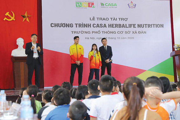 Quỹ Herbalife Nutrition Foundation (HNF) hỗ trợ dinh dưỡng cho hơn 800 em nhỏ có hoàn cảnh khó khăn. - Ảnh 2.