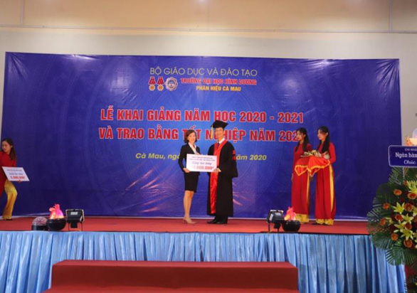 Cathay Việt Nam trao học bổng tại khu vực Đồng Bằng Sông Cửu Long - Ảnh 1.